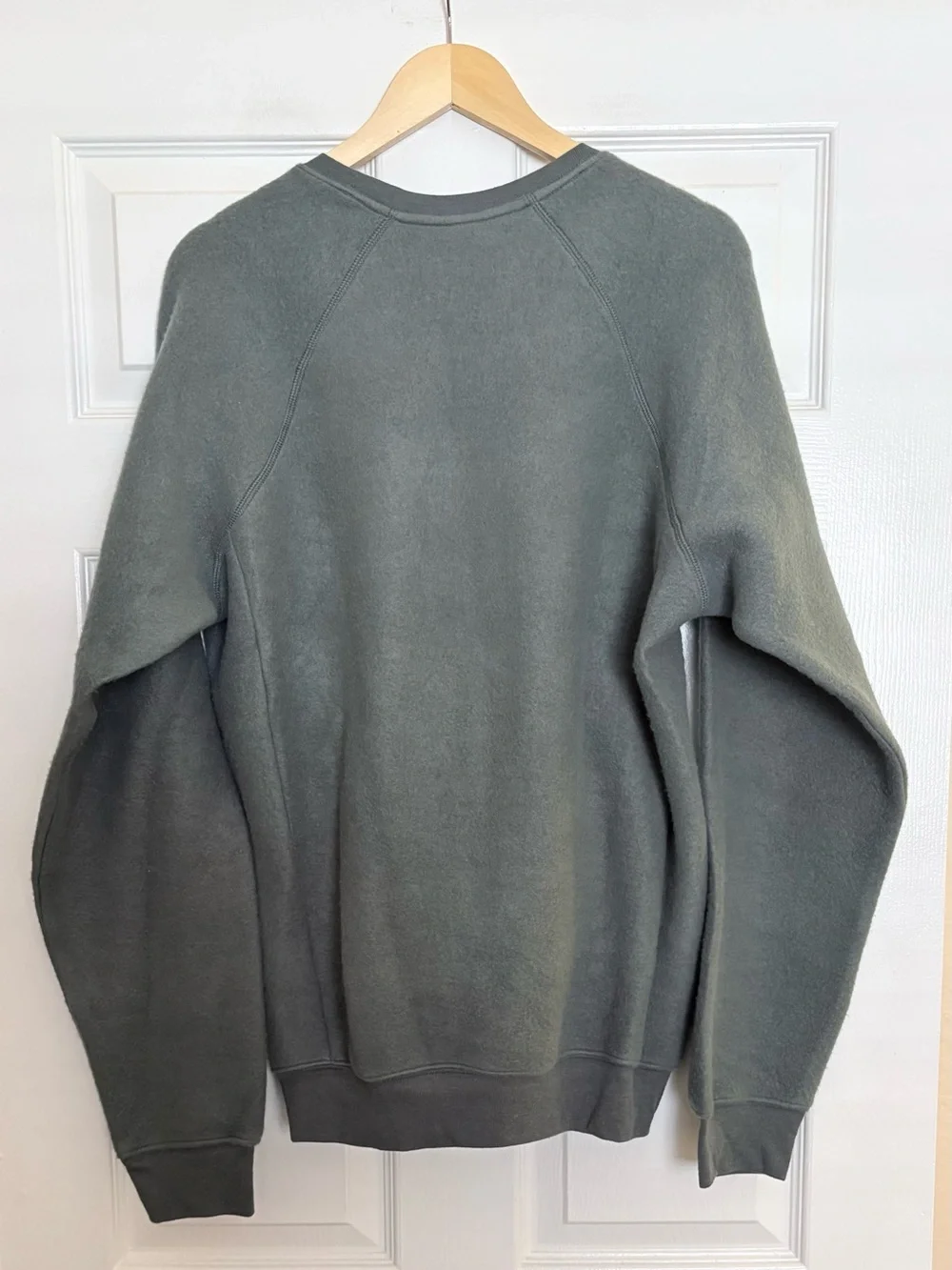 Alo Fuzzy Crew Sweatshirt Dark Olive Alolux Fleece Pullover Front Zip Pockets